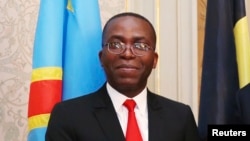 Le Premier ministre congolais Augustin Matata Ponyo lors d'une réunion avec son homologue belge à Bruxelles, Belgique, le 24 juin 2014. 