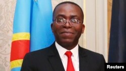 Le Premier ministre congolais Augustin Matata Ponyo lors d'une réunion avec son homologue belge à Bruxelles, Belgique, le 24 juin 2014.
