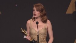 La La Land, Moonlight Win Top Oscar Honors
