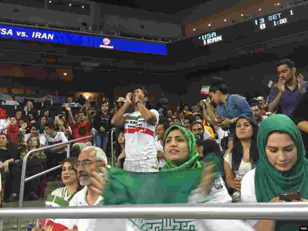 حاشیه های دیدار تیم های والیبال ایران و آمریکا
