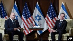美国国务卿布林肯在华盛顿与以色列总理贝内特举行会晤（2021年8月25日）