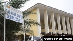 Le parquet de Brazzaville a reçu la plainte des ONG contre les enfants Sassou, le 12 octobre à Brazzaville. (VOA/Arsène Séverin)