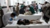 아프간 도로변 폭탄 공격...17명 사망