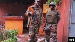 Militares malianos