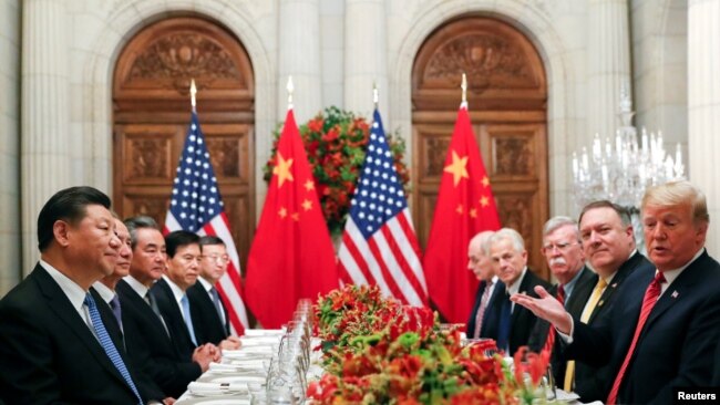 美国总统特朗普与中国国家主席习近平2018年12月1日在布宜诺斯艾利斯共进晚餐