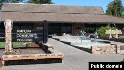 Umpqua Community College en Oregon. 