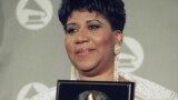 Aretha Franklin performs during the commemoration of the Elton John AIDS Foundation 25th year fall gala at the Cathedral of St. John the Divine in New York City, in New York, Nov. 7, 2017.
