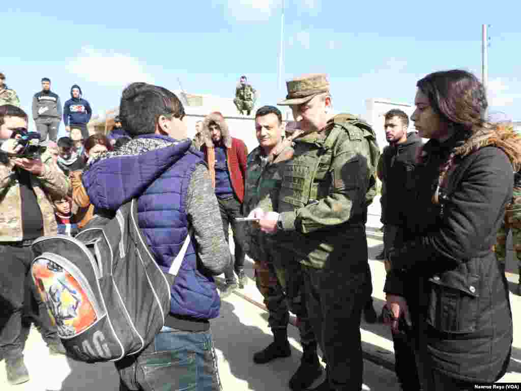 Xwep&#234;şandan Zarok&#234;n Efr&#238;n&#234; li Hember Navenda R&#251;s&#238;