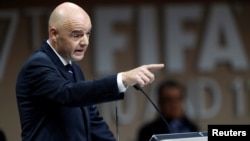 Le président Gianni Infantino parle au 67e congrès de la Fifa à Manama, Bahrein, le 11 mai 2017.