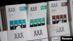 Kartridži za e-cigarete Džul u prodavnici u Atlanti, 26. septembra 2019. Foto: Rojters /Elijah Nouvelage/ARHIVA