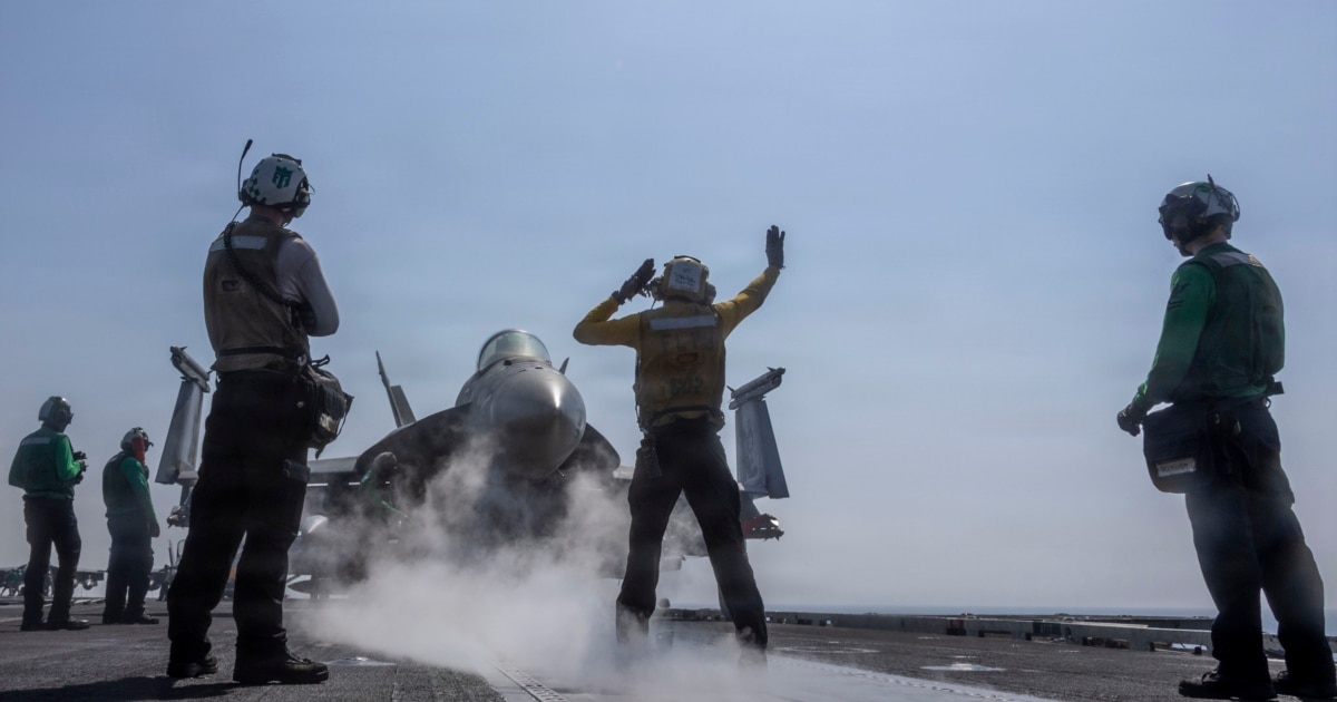 特朗普称美国领导的伊朗军事行动可能持续数周；海格塞斯称行动目标“精准聚焦”