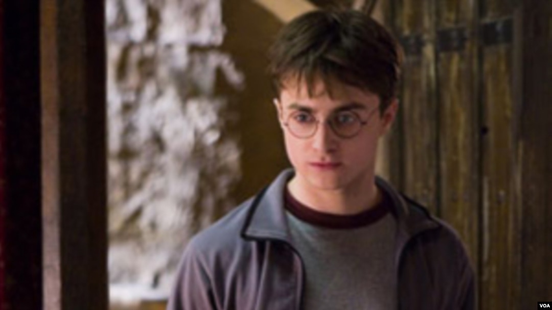 Daniel Radcliffe, con sólo 20 años, ganó más de $100 millones de dólares interpretando a Potter.