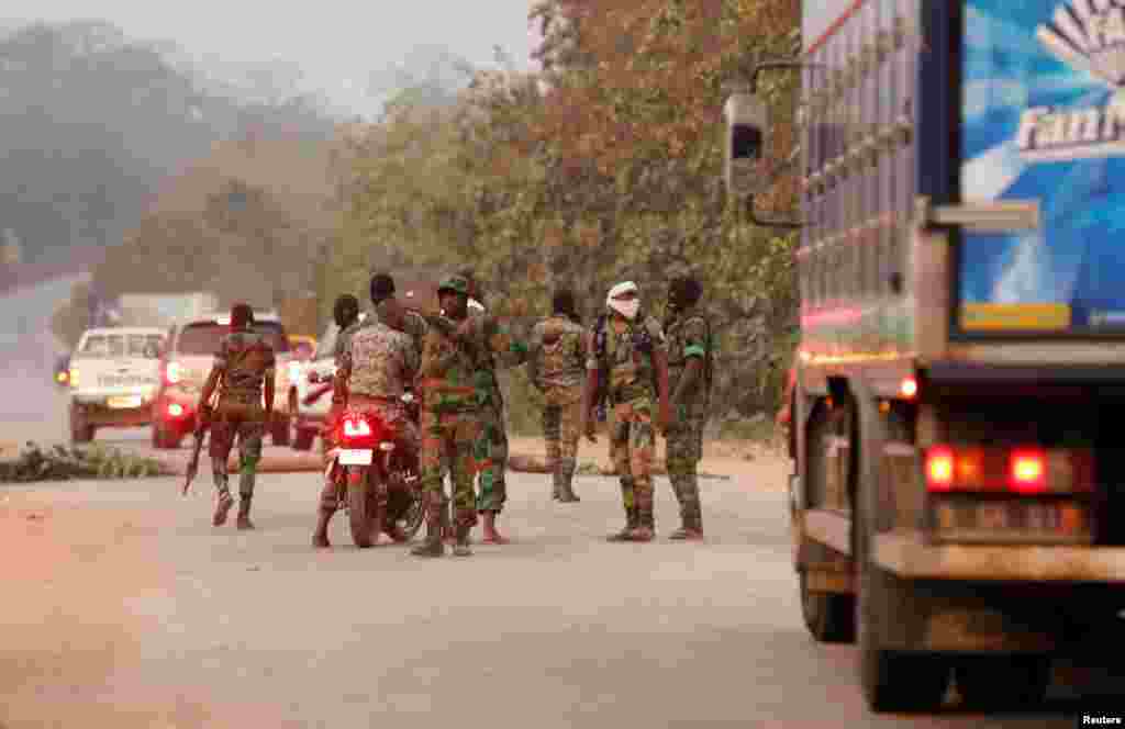 Des soldats mutins ont pris le contrôle de la ville de Bouaké, Côte d’Ivoire, 6 janvier 2017.