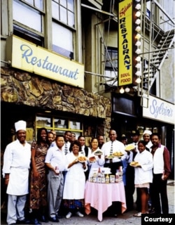 The staff of Sylvia’s in Harlem in 1980. (Carol M. Highsmith, Library of Congress)