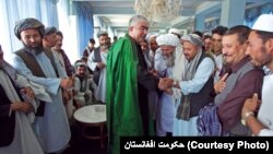 General Abdul Rashid Do'stum tarafdorlari orasida, Afg'oniston
