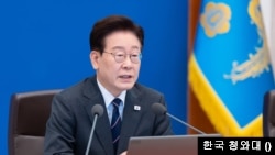 지난 6일 열린 국무회의에서 발언하는 이 대통령. (청와대)