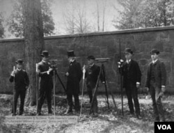 Engineering students at Yale University, including Luk Wing Chuan (Manuscripts and Archives, Yale University Library - accessed on cemconnections.org)