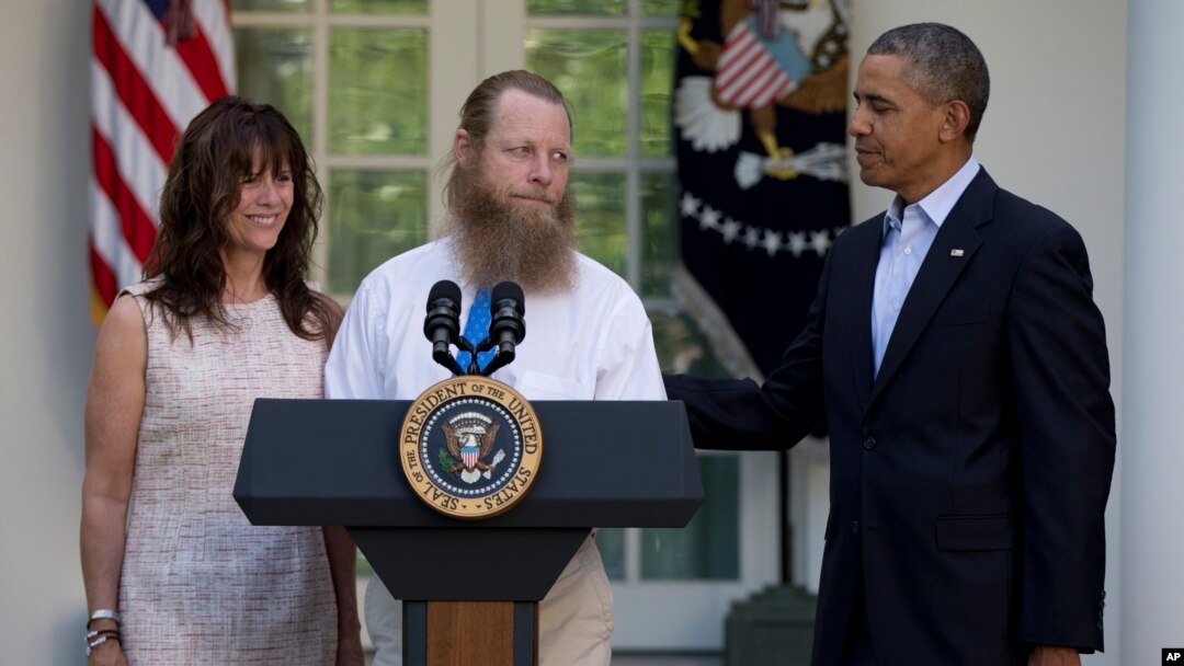 Orang tua Sersan Bowe Bergdahl bersama Presiden Obama di Gedung Putih.