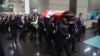 Los hijos del expresidente Alberto Fujimori encabezan sus funerales en el Ministerio de Cultura. En Lima, el 12 de septiembre de 2024. [Cortesía Presidencia de Perú]