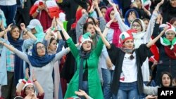 Le contexte du match Iran – États-Unis est tendu cette année, avec en toile de fond le mouvement de contestation réprimé dans le sang par le régime islamique.