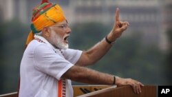 Perdana Menteri India Narendra Modi memberikan pidato kenegaraan pada HUT Kemerdekaan India ke 72, Kamis (15/8).