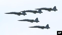 지난 2013년 5월 타이완 F-5 전투기가 타이둥시에서 에어쇼를 했다. 