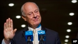 El enviado de la ONU para Siria, Staffan de Mistura, envió invitaciones a los negociadores el martes, pero no reveló quiénes están en la lista.