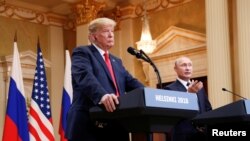 美国总统川普与俄罗斯总统普京在赫尔辛基举行联合记者会。2018年7月16日。
