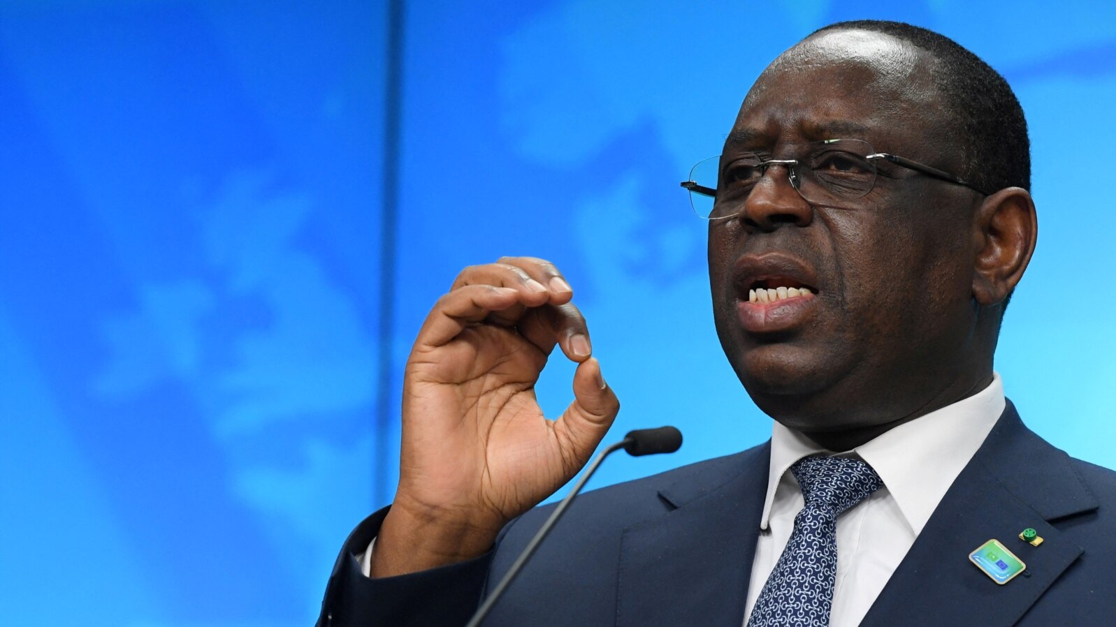 Sachigaro veAfrican Union, VaMacky Sall, vanove zvakare mutungamiri weSenegal.