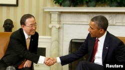 Presiden AS Barack Obama (kanan) menerima kunjungan Sekjen PBB Ban Ki-moon di Gedung Putih, Kamis (11/4). 