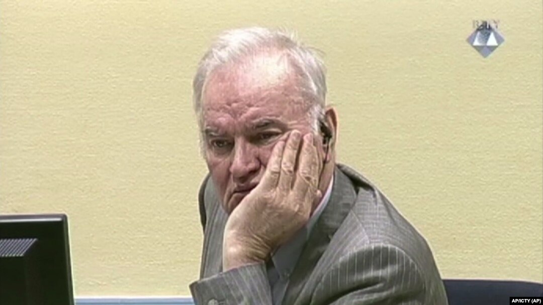 ARHIVA - Ratko Mladić u sudnici Haškog tribunala (Foto: AP/ICTY)