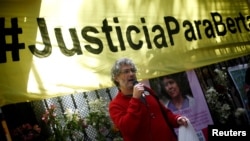 El activista mexicano, Gustavo Castro Soto, testigo del asesinato de Cáceres, fue herido durante el ataque en la residencia de la activista.