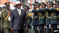 Président Yoweri Museveni ya Ouganda na Luanda, Angola, 12 juillet 2019.