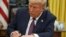 Президент Дональд Трамп підписує указ щодо громадянства за правом народження в Білому домі, Вашингтон, 20 січня 2025
