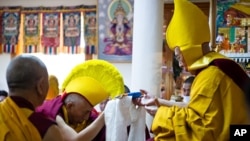 གཞུང་ཞབས་སྲི་ཞུ་བ་ལ་བཀའ་སློབ།