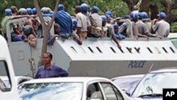 Mapurisa anonzi anga akazara munzvimbo dzakawanda munyika yose