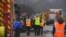 Les pompiers et le personnel médical se rassemblent sur le site où une locomotive de TGV a déraillé près d'Ingenheim, le 5 mars 2020. (Photo: Patrick HERTZOG / AFP)