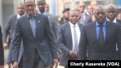 Paul Kagame et Joseph Kabila, à Rubavu au Rwanda, le 12 aout 2016 (VOA/Charly Kasereka)