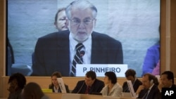 Brazilian diplomat Paulo Sergio Pinheiro delivers the report of the Independent Commission of Inquiry on Syria during to the Human Rights Council at the United Nations in Geneva, Switzerland, September 17, 2012.