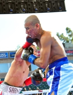 ທ້າວວອລເຕີ ນັອກອາວ ຄູ່ແຂ່ງ