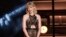 Taylor Swift durante la entrega del premio Artista del Año en los CMA Awards, en Nashville, Tennessee. Noviembre 2 de 2016.