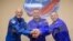 Anggota Ekspedisi 72 yang terdiri dari astronaut NASA Don Pettit (kiri), kosmonaut Roscosmos Alexey Ovchinin (tengah), dan Ivan Vagner berpose sebelum berangkat di sebuhab hotel di Baikonur, Kazakhstan, pada 10 September 2024. (Foto: Bill Ingalls/NASA via AP)