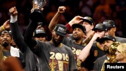 LeBron James lors de la victoire des Cavaliers en finale de la NBA, à Oakland, 19 juin 2016. (Bob Donnan-USA TODAY Sports)