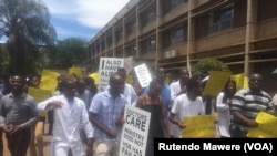 zimbabwe doctors strike