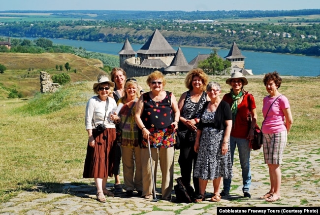 Як українець із канадської діаспори відкриває мандрівникам справжню Україну