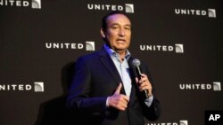 United Airlines ရဲ့ အကြီးအကဲ Oscar Munoz 