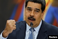 연임에 성공한 니콜라스 마두로 베네수엘라 대통령이 10일 카라카스의 미라플로레스 궁전에서 기자회견을 열었다.