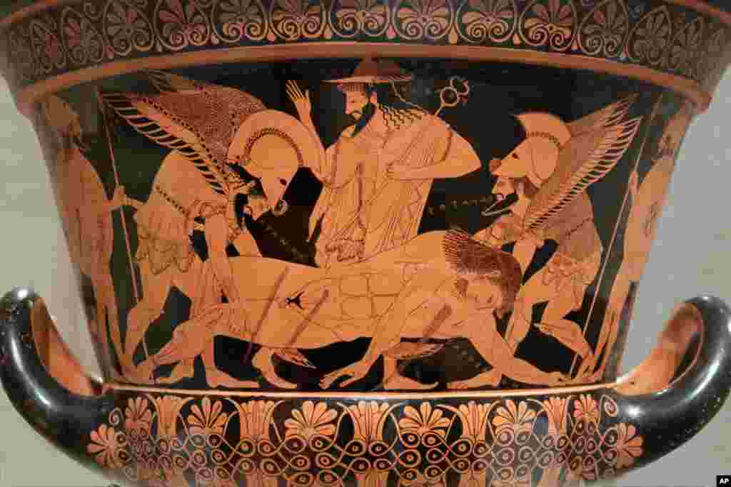 6th century Euphronios Krater of Greek origin, uncovered in Rome.