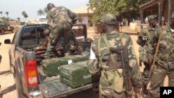 Armas alegadamente utilizadas na tentativa de golpe de 26 de Dezembro, em Bissau (Arquivo) 