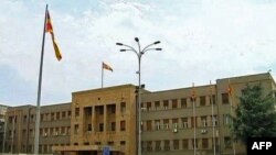 Zënkë në parlamentin e Maqedonisë mes deputetëve të BDI-së dhe PDSH-së